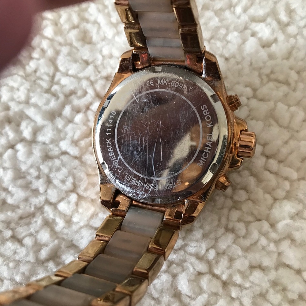 MK Rose Gold watch - Picture 7 of 8